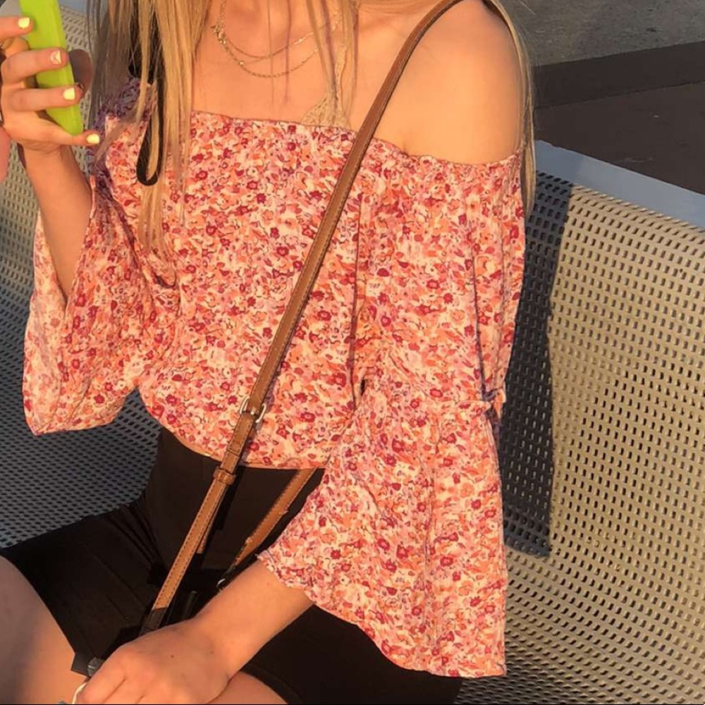 Off the shoulder cropped blouse